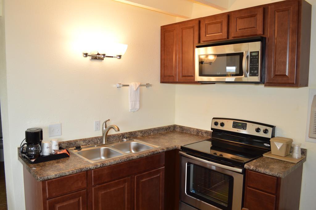Oceanfront Inn And Suites - Ormond Ormond Beach Extérieur photo